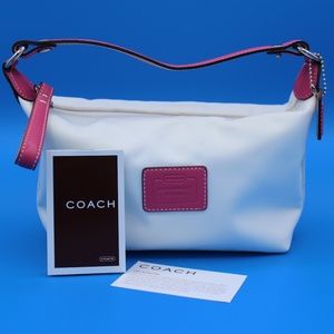 Coach: Women's shoulder bag